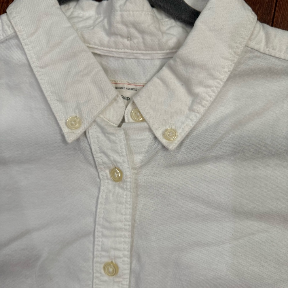 BNWT White Gap Shrunken Boyfriend Women’s Long Sleeve Button Down Size Medium - Picture 2 of 5